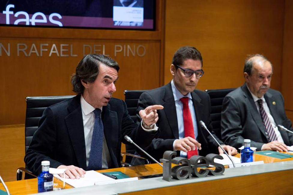 El ataque de Aznar contra quienes “quieren ganar guerras de hace 80 años”