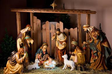 Christmas,Manger,Scene,With,Figurines,Including,Jesus,,Mary,,Joseph,,Sheep